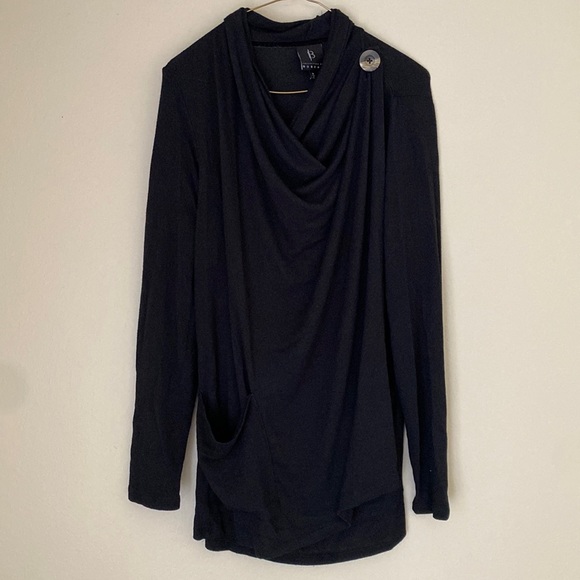 bobeau Sweaters - Bobeau black Wrap sweater, size Medium